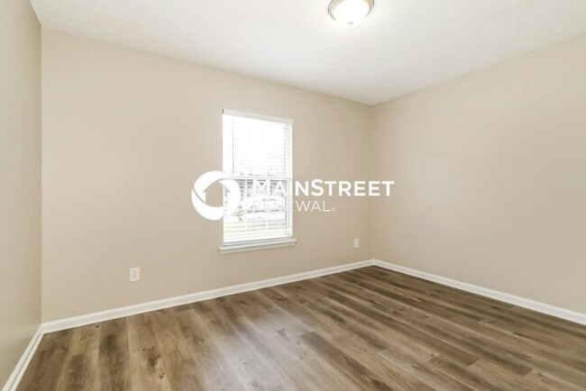 Building Photo - 3 Bedroom Pet-Friendly Home in Green Cove Springs, FL with Main Street Renewal