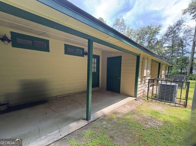 Building Photo - 200 West St