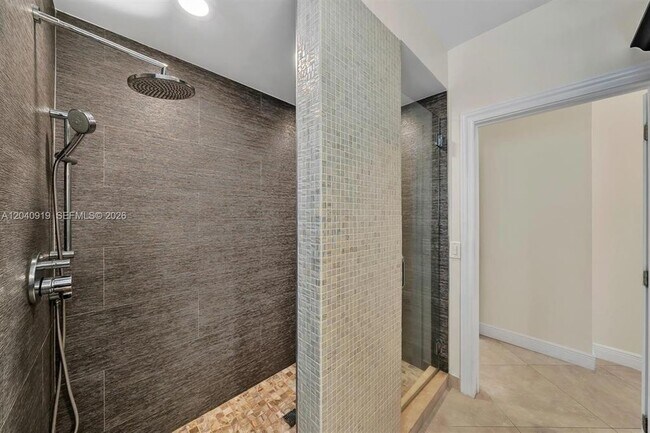 Building Photo - 4920 SW 170th Ave