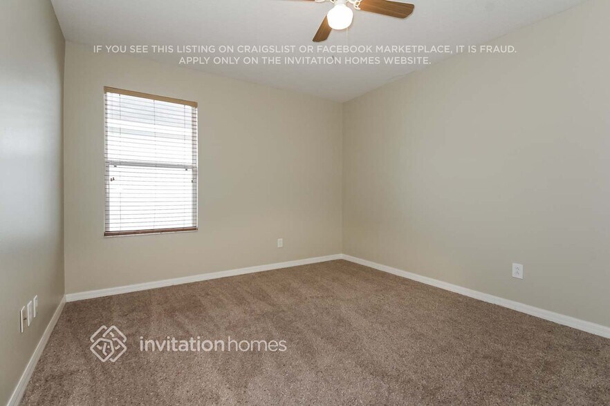 Building Photo - 11170 Golden Silence Dr
