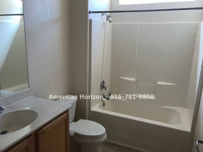 Building Photo - LEASED--Sun City Lincoln Three Bedroom