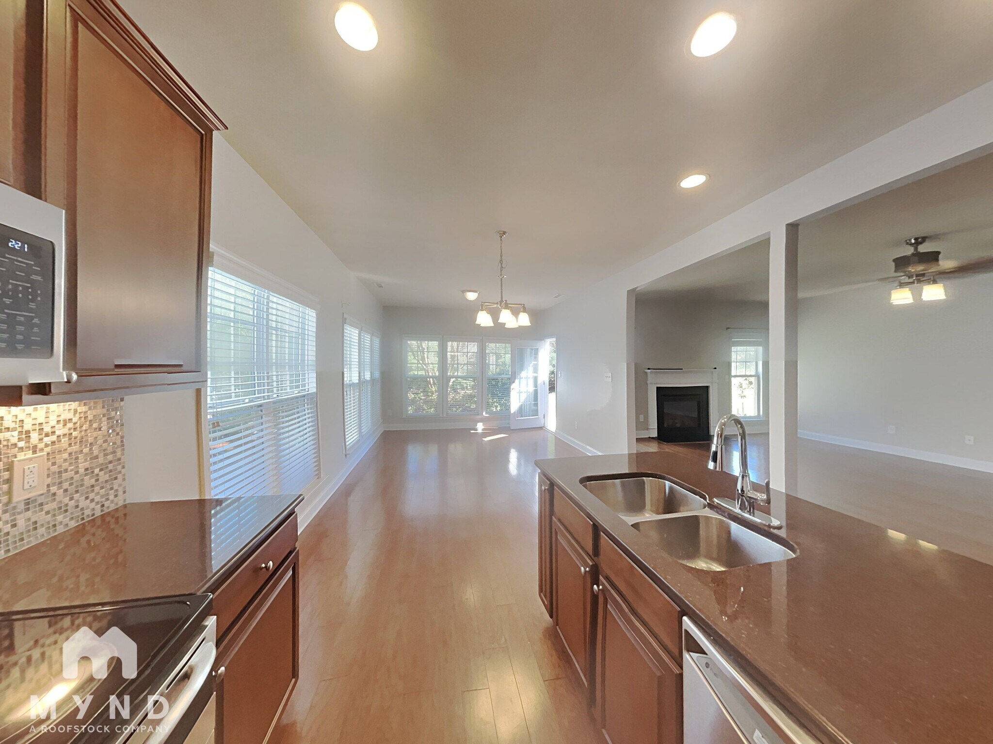 Building Photo - 1101 Forest Willow Ln