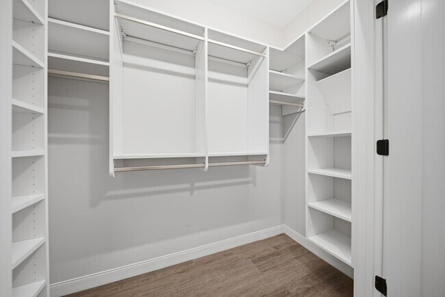 Building Photo - 18 Artisan Dr