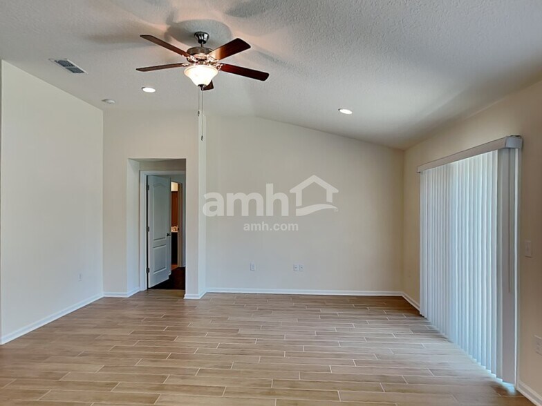 Building Photo - 40 N Hamilton Springs Rd