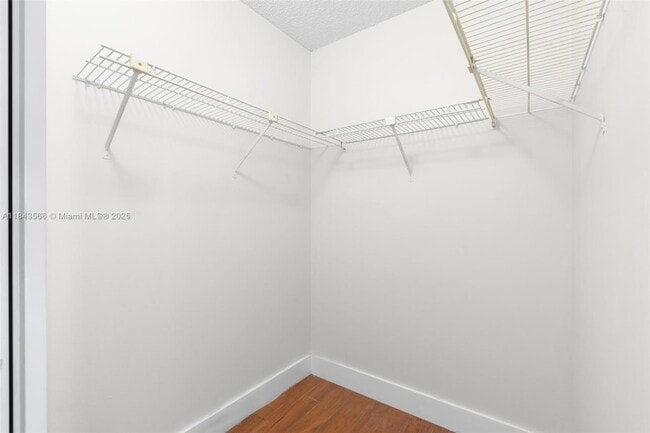 Building Photo - 7144 Sportsman Dr