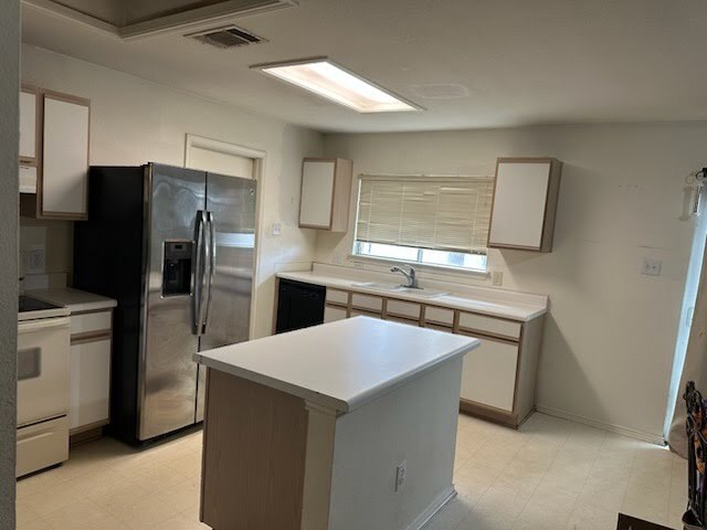 Building Photo - 405 Greener Dr