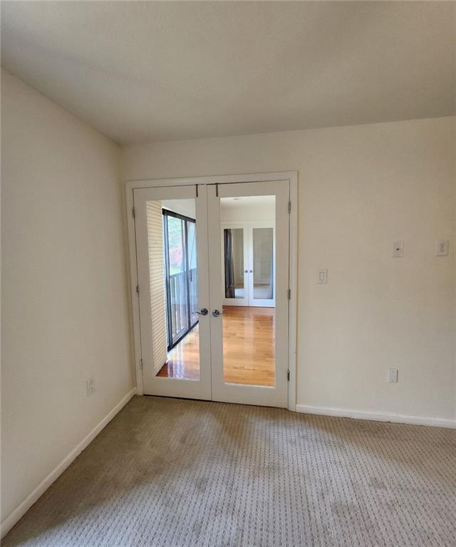 Building Photo - 23311 Plantation Dr NE