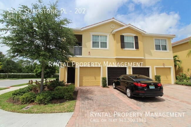 Primary Photo - Lovely 2/2 Condo in Gated Sarasota Community!