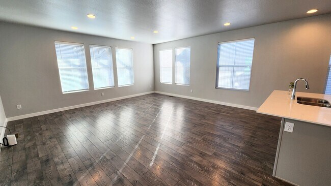 Building Photo - 2773 Tower Ml Wy