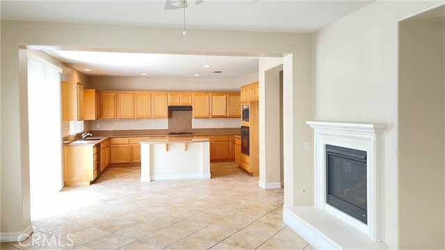 Building Photo - 6562 Emerald Downs St