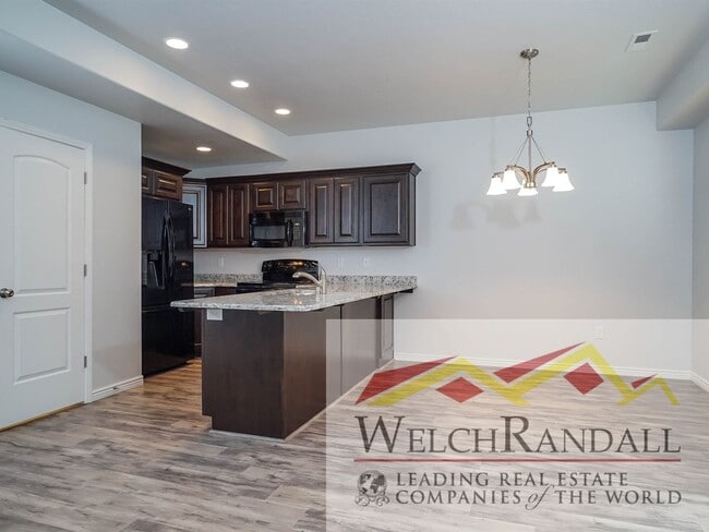 Building Photo - Mountain Green Townhome