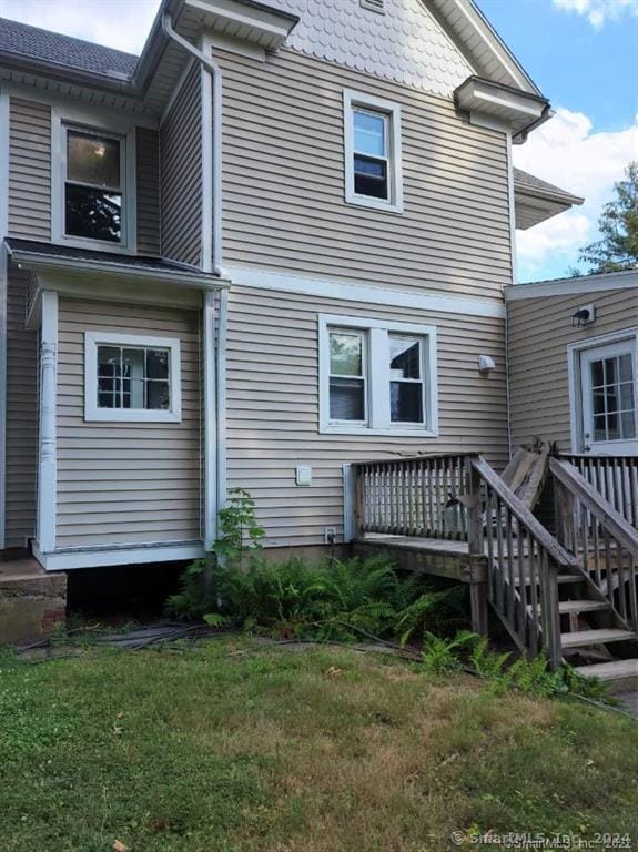 Building Photo - 221 Ridge Rd