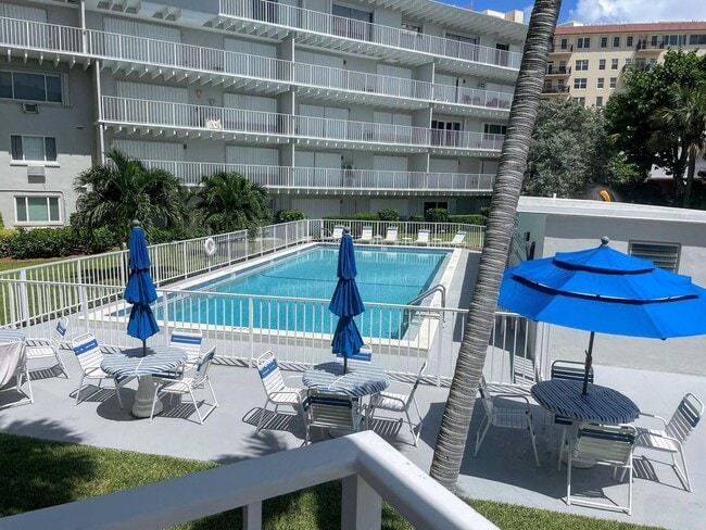 Building Photo - 3500 S Ocean Blvd