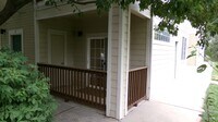 Building Photo - 3002 W Elizabeth St