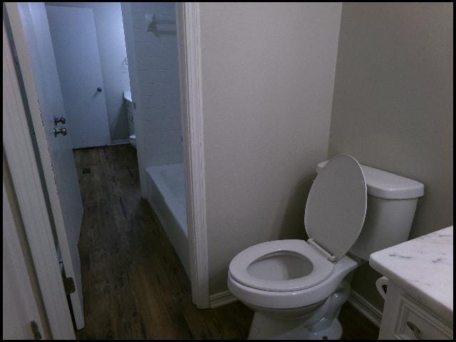 Building Photo - 408 W 4th St