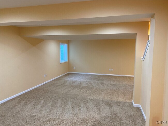 Building Photo - 107 Shaker Heights