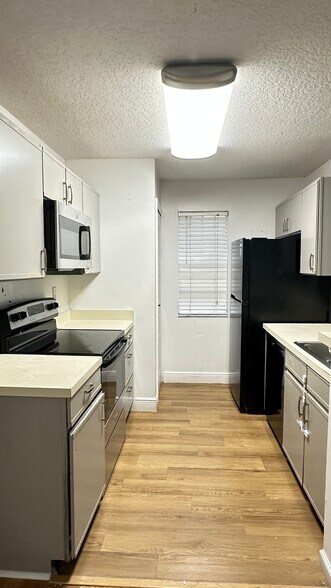 Building Photo - 630 Steamboat Ct