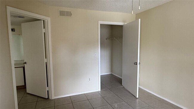 Building Photo - 2203 Key W Ct