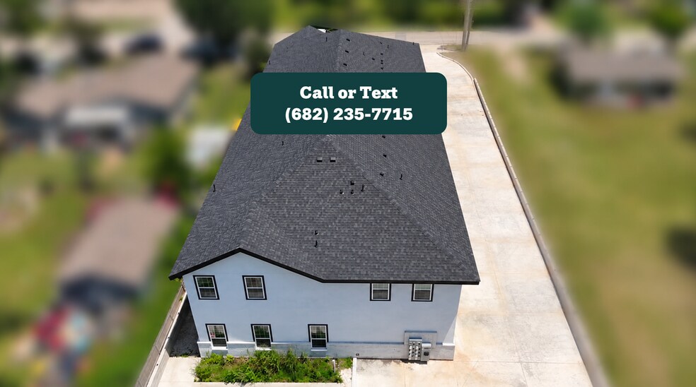 Building Photo - 6800 Oak Crest Dr W