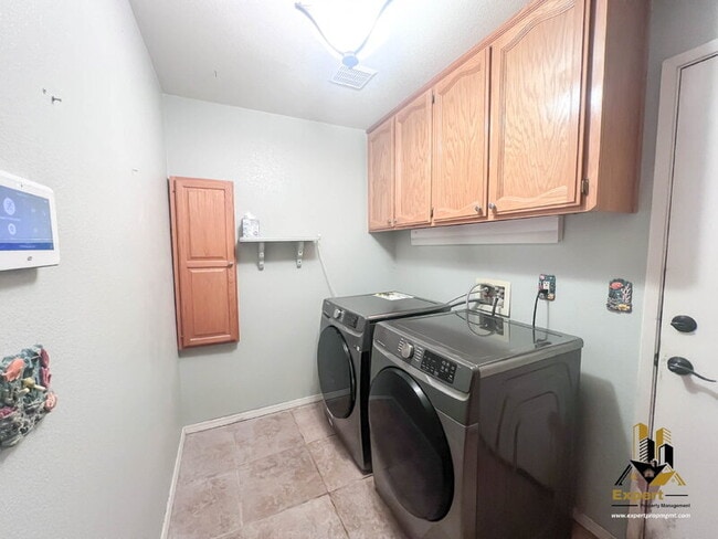 Building Photo - 8204 Eversley Ct