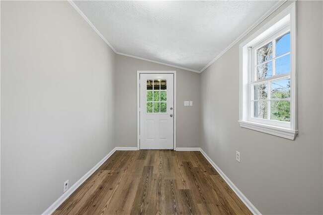 Building Photo - 2656 Jackson Trail Rd