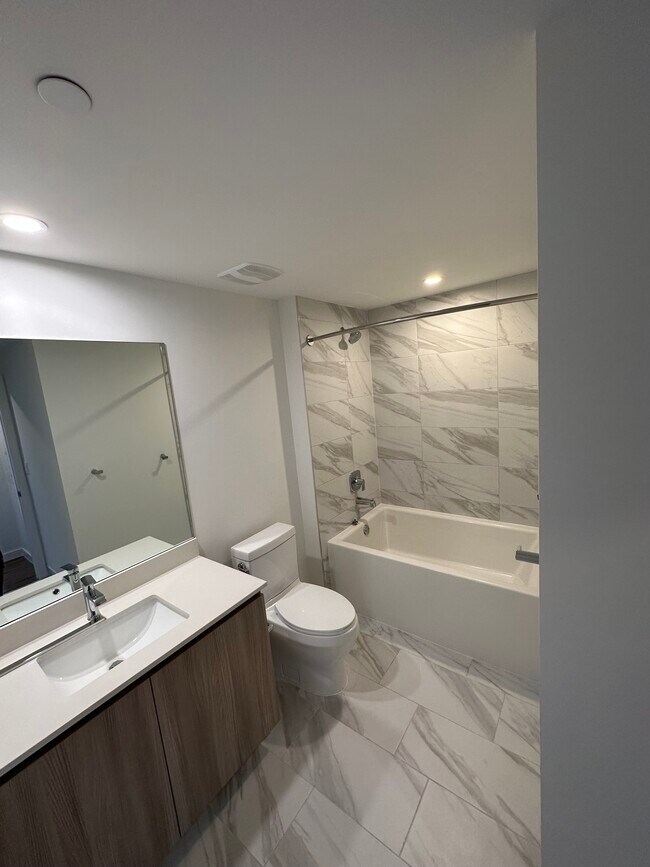 Building Photo - 7280 W 3rd Ave