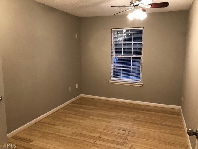 Building Photo - 139 Shenandoah Dr
