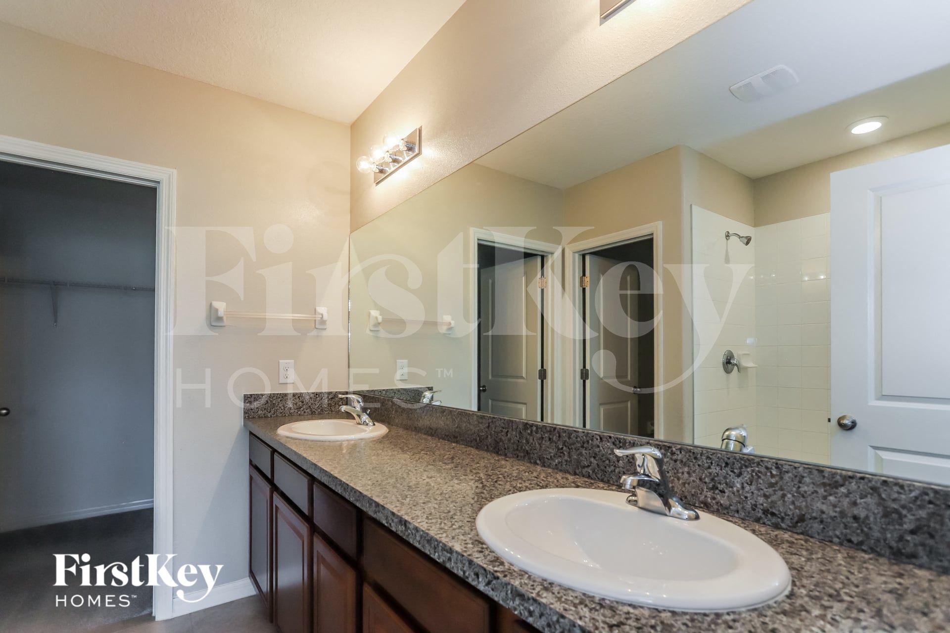 Building Photo - 9632 Sage Creek Dr
