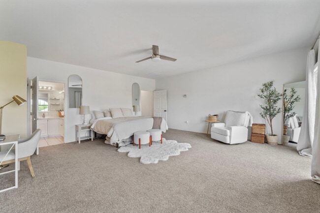 Building Photo - 4949 Rau Ln