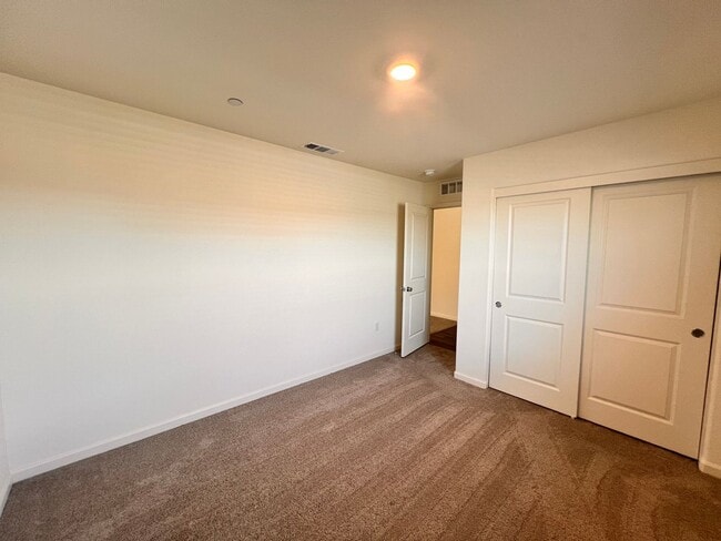 Building Photo - 8603 Lunascape Ave