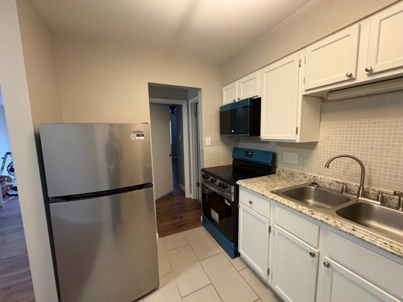 Building Photo - 10352 Forest Brook Ln