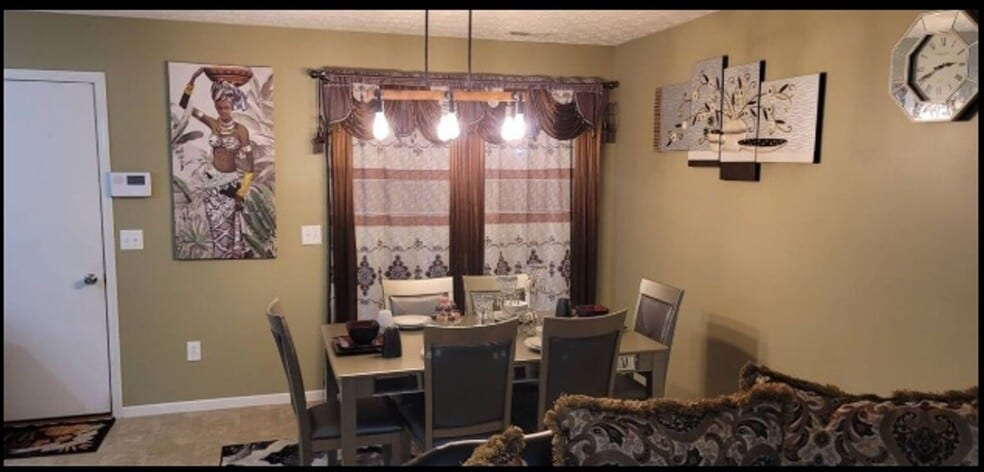 Building Photo - 7107 Reynolds Crossing Dr