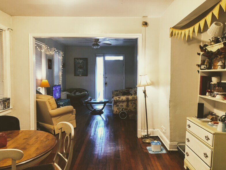 Dining Room/Living Room - 1424 Grove Ave