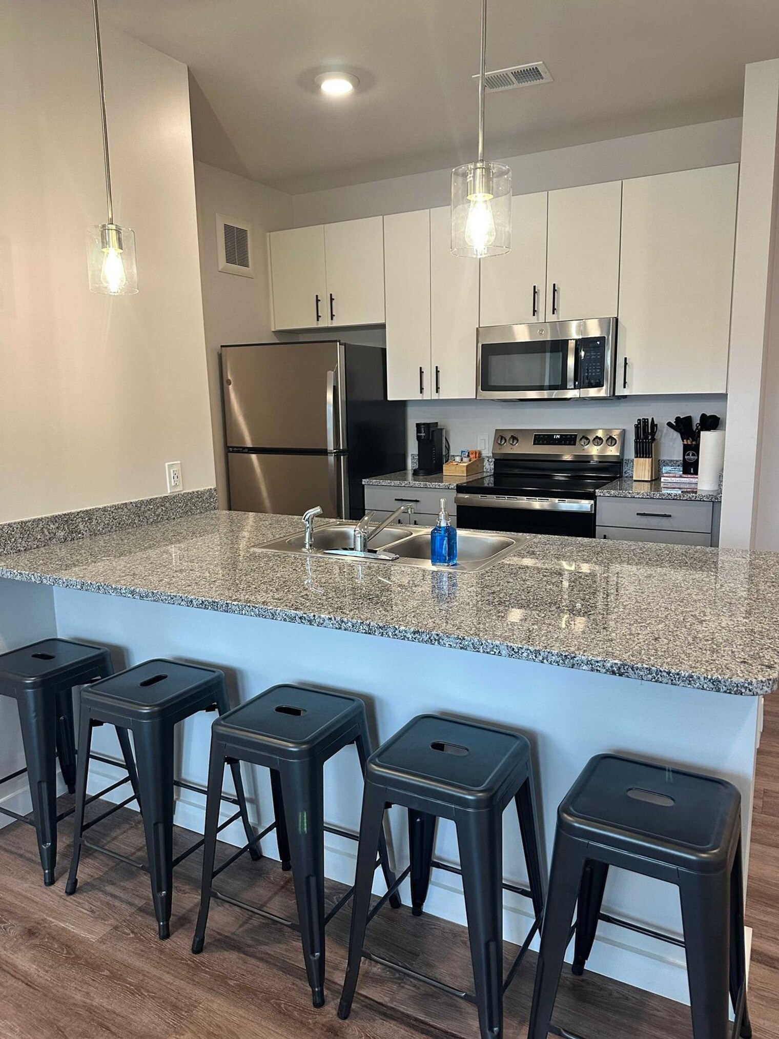 Building Photo - 1001 Marshall Ave