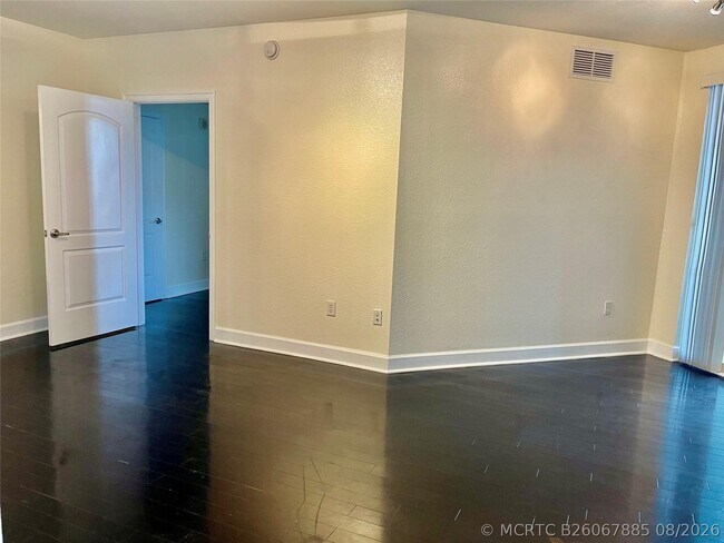 Building Photo - 1830 Radius Dr