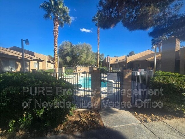 Building Photo - 4270 Rollingstone Dr