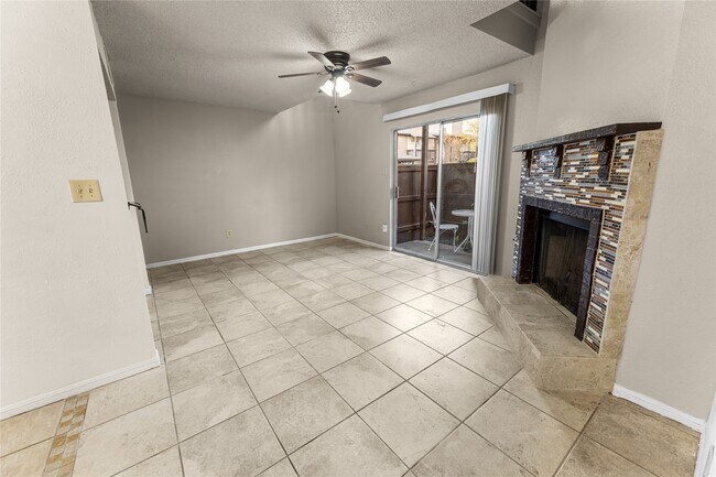 Building Photo - 1500 Bay Area Blvd