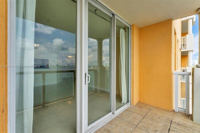 Building Photo - 1625 John F Kennedy Causeway