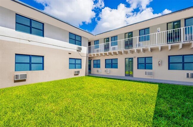 Primary Photo - 110 NW 7th Ave