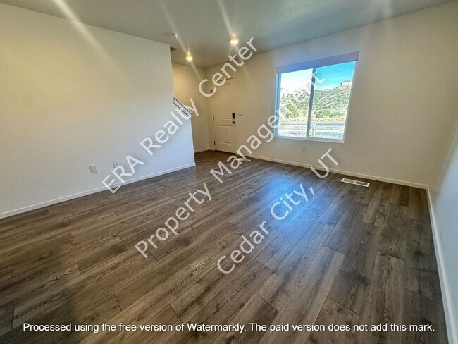 Building Photo - Move-in Discount!!! 3 Bedroom 2 bath with Garage- Townhouse