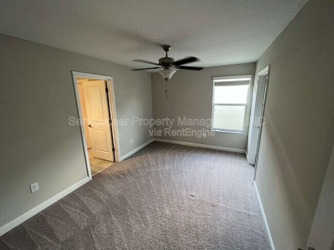 Building Photo - 939 Terra Vista St