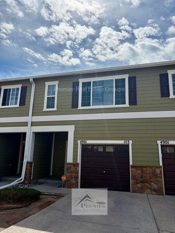 Building Photo - 4901 Painted Sky View