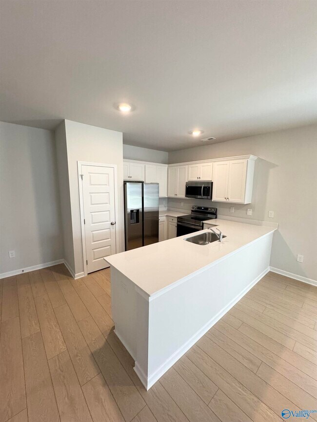 Building Photo - 22733 Dashwood Ln