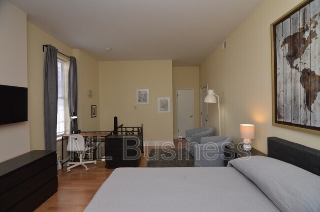 Building Photo - 812 Lafayette Ave