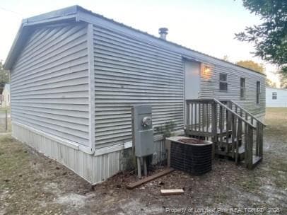 Building Photo - 2279 Sharon St