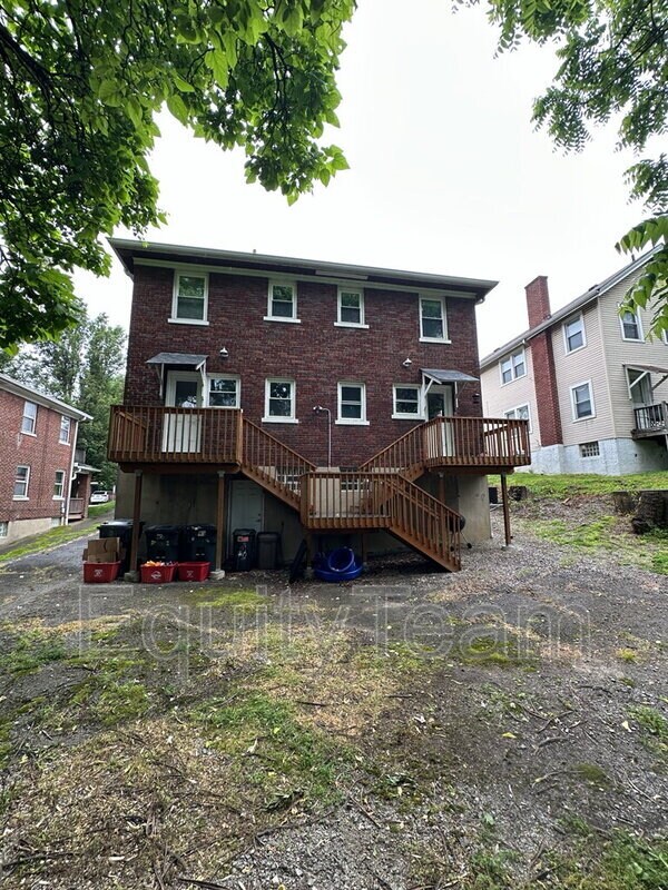 Building Photo - 4214 Beech St