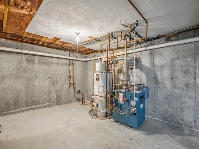 Building Photo - 40 Langley Ln