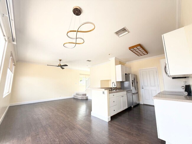 Building Photo - Spacious 4BR Home in Ewa by Gentry – Elect...