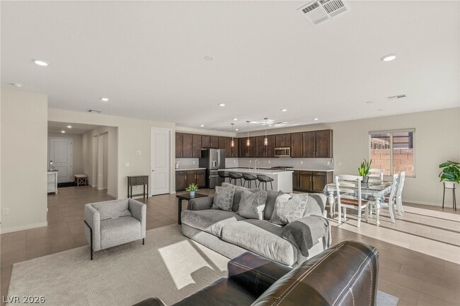 Building Photo - 3017 Bounding Home Rd