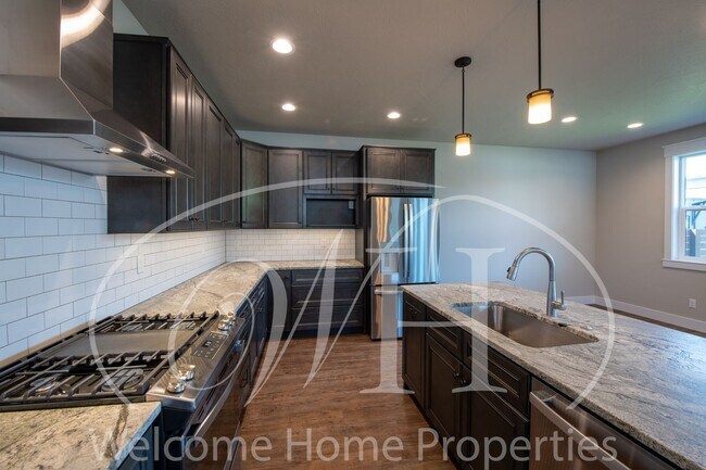 Building Photo - Garrison Duplex